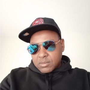 Meet your Posher, Omar